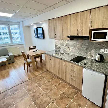 ホステル Building Šaca