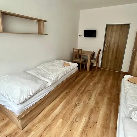 Building Hostal Šaca