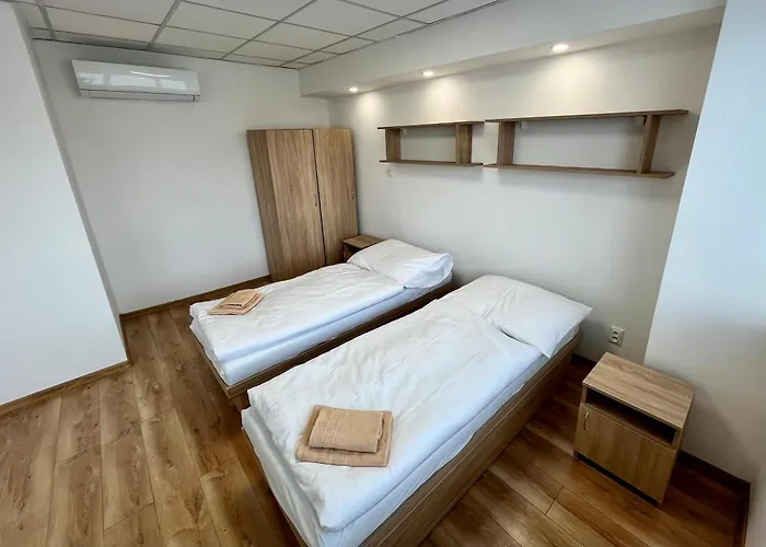 Hostel City Building Saca